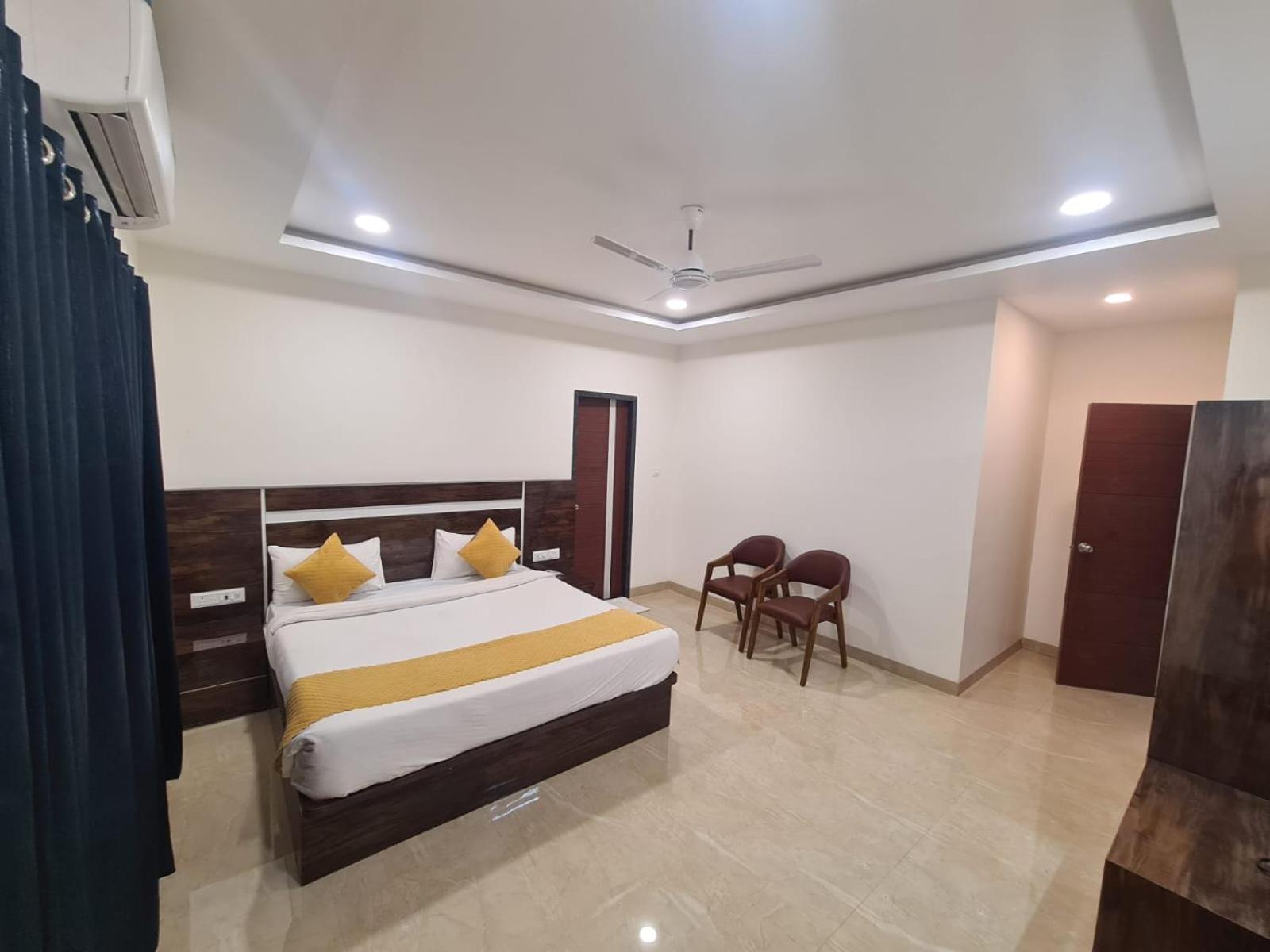 Hill View Hotel By Bil โลนาวาลา ภายนอก รูปภาพ